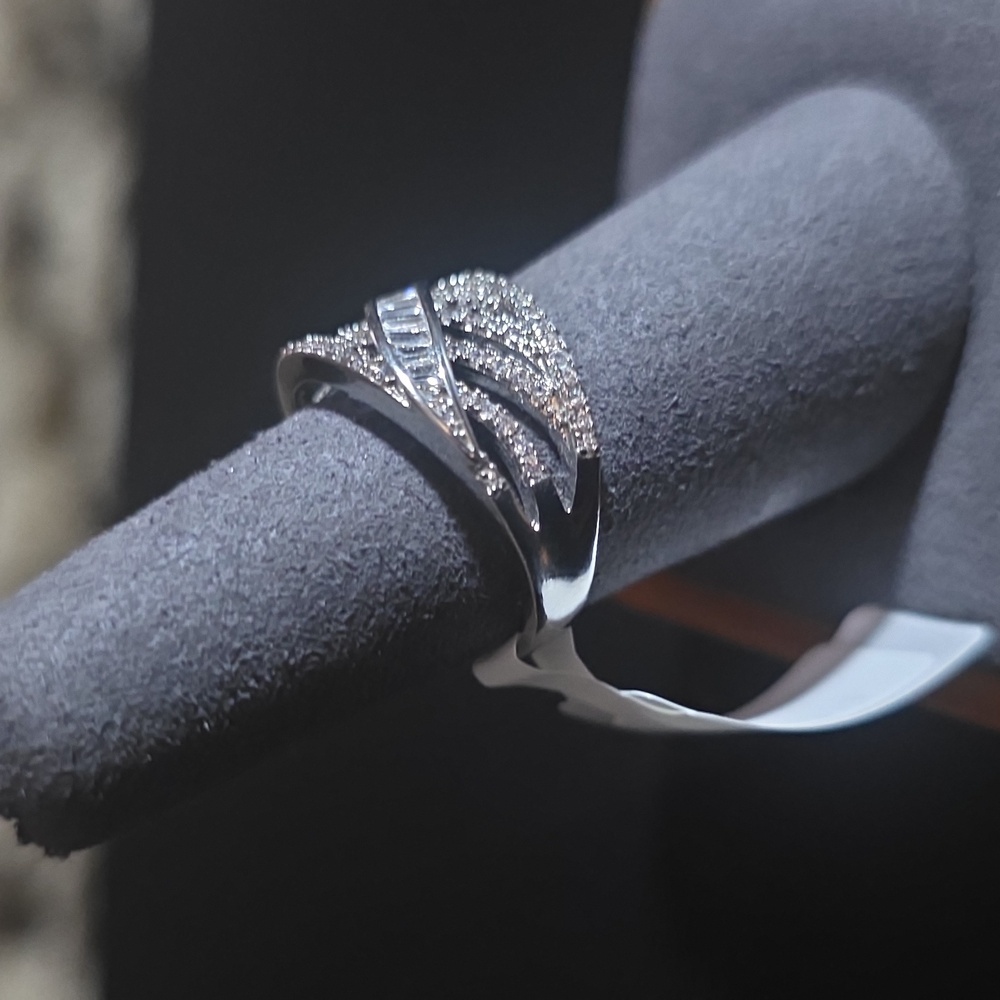 ALLURE  CRYSTAL  Silver Women's Ring - Picture 3 of 5